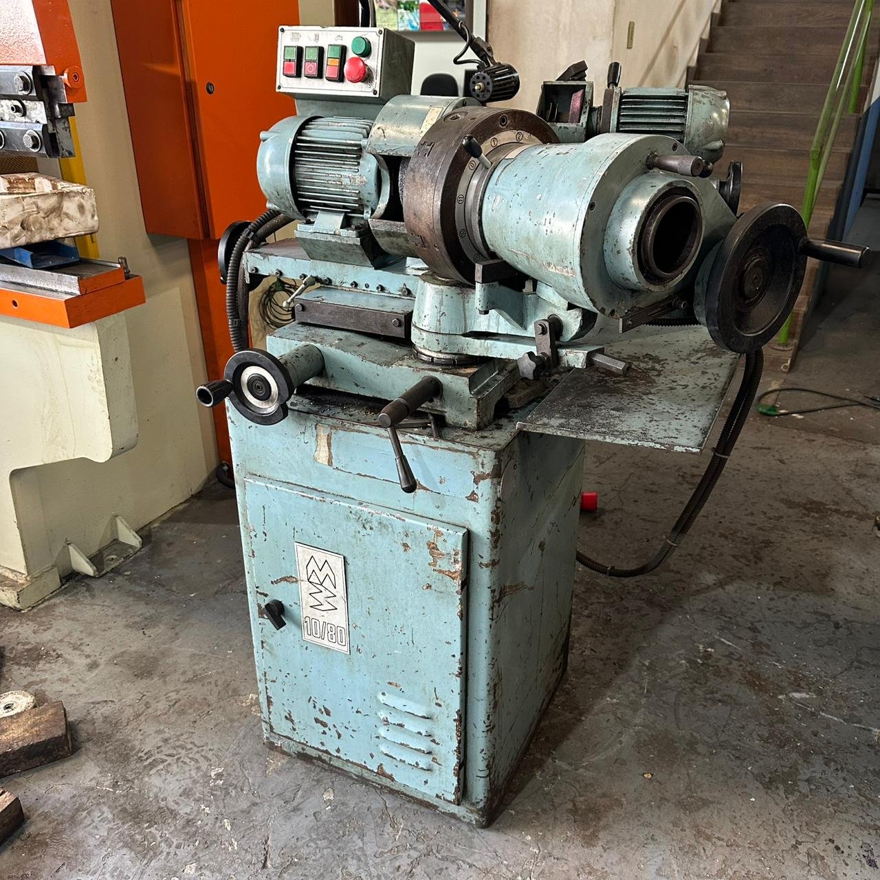 Afiadora de Brocas e Ferramentas